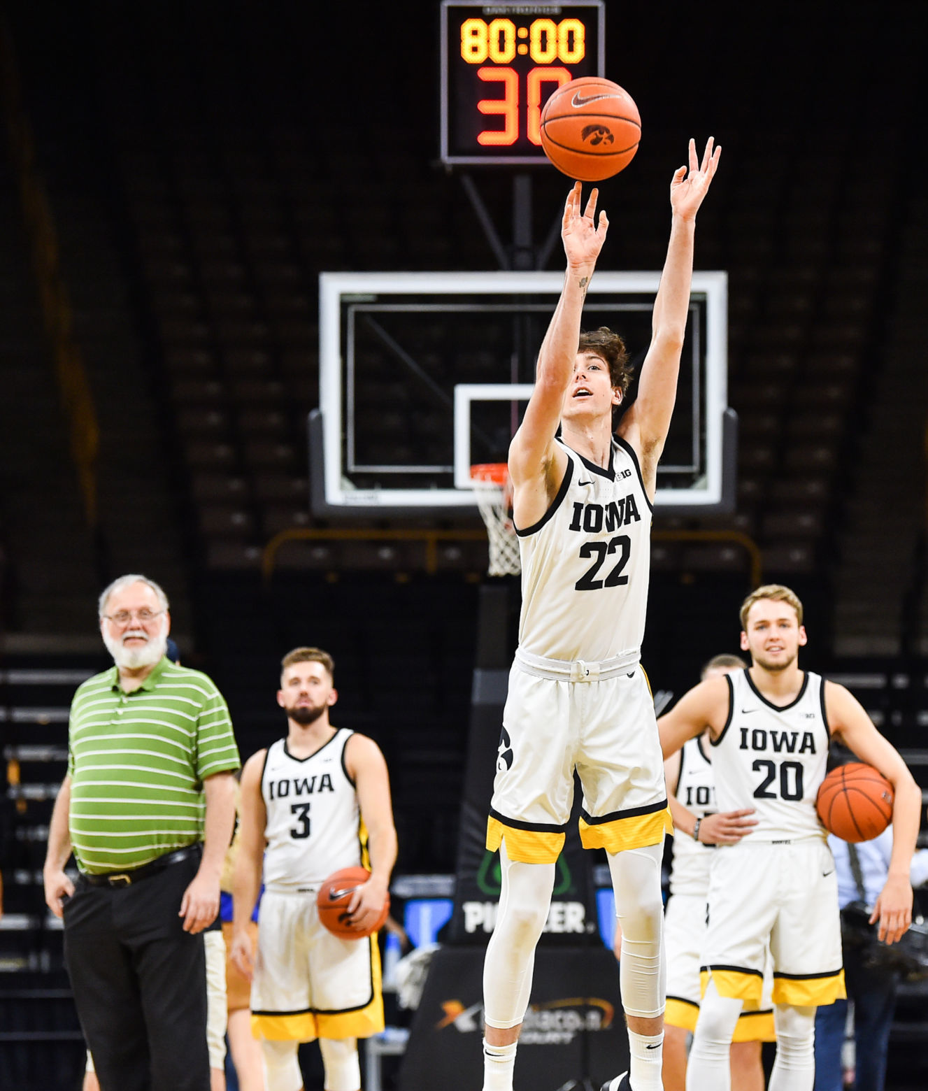 100919-qct-spt-iowa-hoops-media-053a.JPG